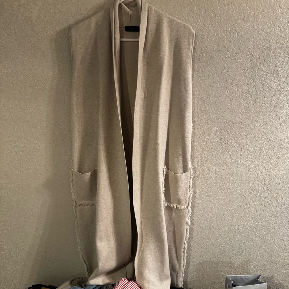 Tahari beige Open Front Cardigan Vest